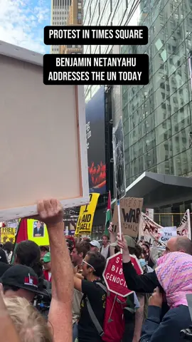 Happening now. Protest in Times Square. Benjamin Netanyahu addresses the UN today #un #palesrine #israel #nyc @NBC New York 