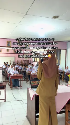 guru sudah tidak diragukan lagi😅😜 #guru #gurumuda #menantumamakmu #gurutiktok 