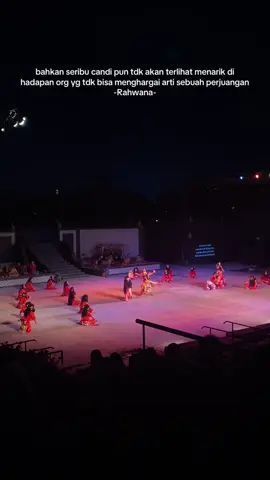 “seindah apapun yg ada di depan mata, tdk akan mampu mengubah apa yg ada didalam hati”  -Dewi Shinta- #jogja #candiprambanan #prambanantemple #ramayanaballetprambanan 