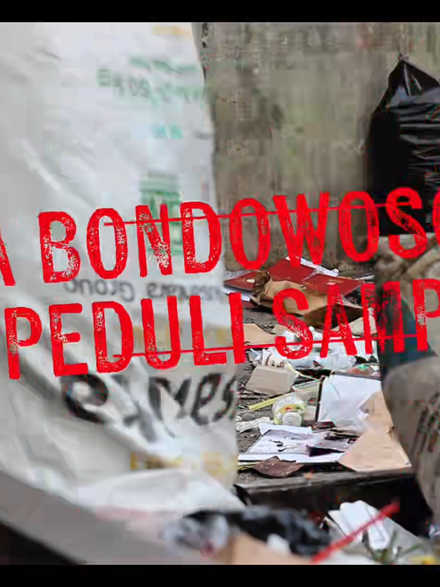 Bondowoso Berkah Peduli Sampah TPA Bondowoso kini sudah saatnya mendapat perhatian serius. Gunungan sampah yang terus bertambah dari hari ke hari bukan lagi sekadar persoalan teknis pengelolaan, tetapi ancaman nyata bagi lingkungan dan kesehatan masyarakat. Jika dibiarkan, bukan mustahil suatu saat “gunung sampah” ini akan lebih menjulang dari keindahan Kawah Ijen yang selama ini menjadi kebanggaan daerah. Pemerintah tidak boleh hanya menutup mata dengan alasan keterbatasan anggaran atau fasilitas. Kebijakan yang tegas dan terukur harus segera diambil—mulai dari sistem pengelolaan sampah terpadu, edukasi masyarakat, hingga dukungan bagi gerakan sosial yang peduli lingkungan. Namun, semua itu tidak akan berhasil tanpa kesadaran kolektif masyarakat. Setiap orang harus mulai bertanggung jawab: memilah sampah dari rumah, mengurangi plastik sekali pakai, serta mendukung inovasi daur ulang. Bondowoso bisa tetap berkah dan indah hanya jika sampah tidak lagi menjadi momok. Saatnya pemerintah dan masyarakat berjalan bersama, bukan saling menunggu. Karena sampah yang kita biarkan hari ini, adalah bencana yang akan kita wariskan besok. @dema.attaqwabws #sauaramasyarakatbondowoso #Demaiaiaattaqwabondowoso#Vidiokreatif#pedulisampah #Demaiaiaattaqwabondowoso #Vidiokreatif #sauaramasyarakatbondowoso