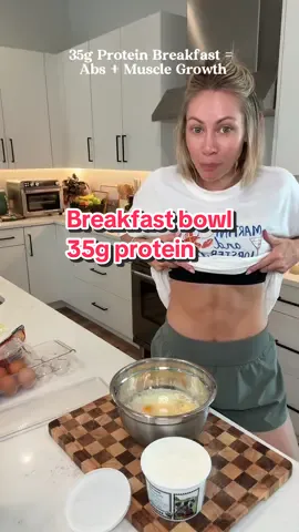 Want to grow your abs & lean muscle? 💪 This egg bowl is 35g of protein, sneaks in cottage cheese (don’t worry, you can’t taste it 👀), and keeps you full all morning. 🍳🔥 Who’s making this for breakfast tomorrow? #ProteinBreakfast #HighProteinMeals #HealthyRecipes #FitnessFood #MealPrepIdeas  