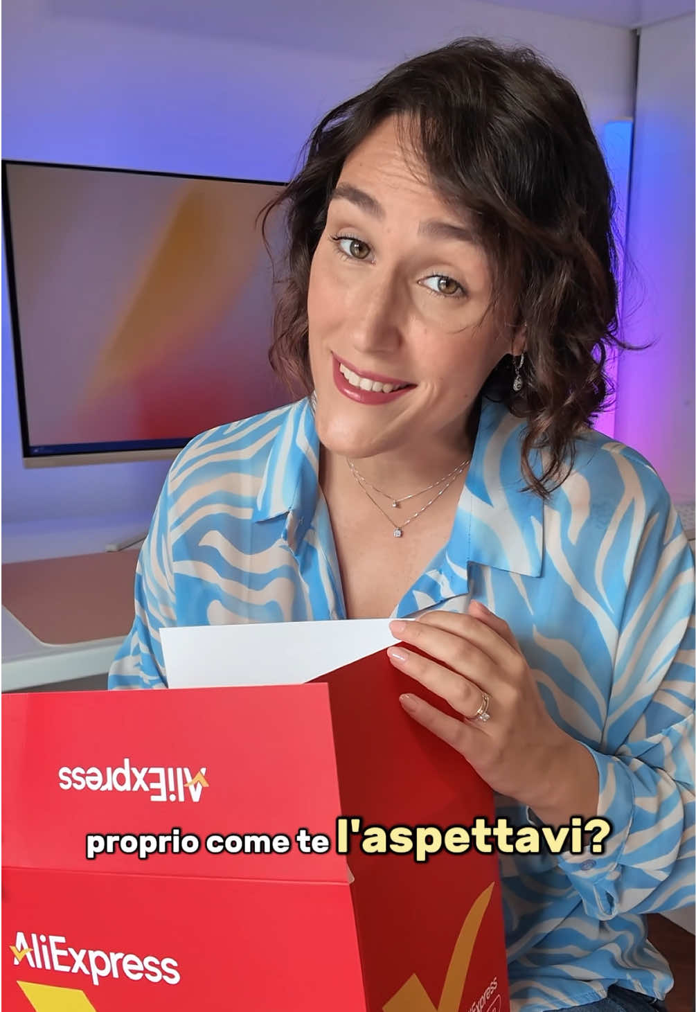 Hai bisogno di fare un reso su AliExpress? Ecco passo passo tutto quello che devi sapere ✅ ✨ Risparmia tempo e acquista in tutta semplicità su AliExpress (link in bio) e segui @AliExpress Italia per altri consigli pratici sullo shopping online. #AliExpressTips #ResiFacili #ShoppingOnline #GuidaAliExpress #AcquistiSmart 