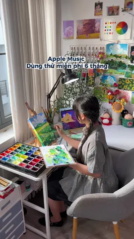 Vẽ và âm nhạc là 2 thứ không thể tách rời đối với mình. Các bạn hãy mở app ngay để nhận 6 tháng Apple Music miễn phí! @Apple Music   #spatialaudio #applemusicsing