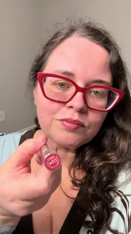 Gentle tinted moisturizing lip gloss. #tiktokshopblackfriday #tiktokshopfalldealsforyou #tiktokshopcybermonday #lipgloss #softlips 