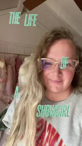 I need to clean the showroom that’s the life of this showgirls 😉 #ts12. #thelifeofashowgirl #TSTheLifeOfAShowgirl #kansascityfashiondesigner #kyndrajade 