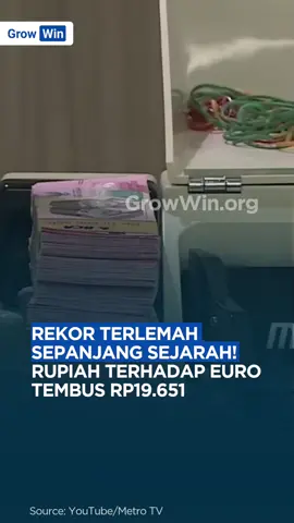 Nilai tukar Rupiah terhadap Euro kembali mencatatkan rekor terlemah sepanjang sejarah. Berdasarkan data Refinitiv, 1 Euro kini setara dengan Rp 19.651 (perdagangan 25/9/2025), melampaui rekor terendah sebelumnya. Sejak awal tahun 2025, nilai Rupiah telah terdepresiasi sebesar 17,18% terhadap Euro, yang artinya nilai Rupiah telah terkikis lebih dari Rp 2.881 per Euro. Pelemahan ini mencerminkan tren global di mana Rupiah tertekan terhadap mayoritas mata uang utama dunia. Source: CNBC Indonesia Video: YouTube/Metro TV __ Follow @growwinid untuk update terbaru seputar berita bisnis, teknologi, dan insight menarik! Kunjungi growwin.org untuk akses 1800+ modul pembelajaran bisnis berbagai bidang #Rupiah #Euro #Kurs #Ekonomi #ValutaAsing #Depresiasi #Investasi