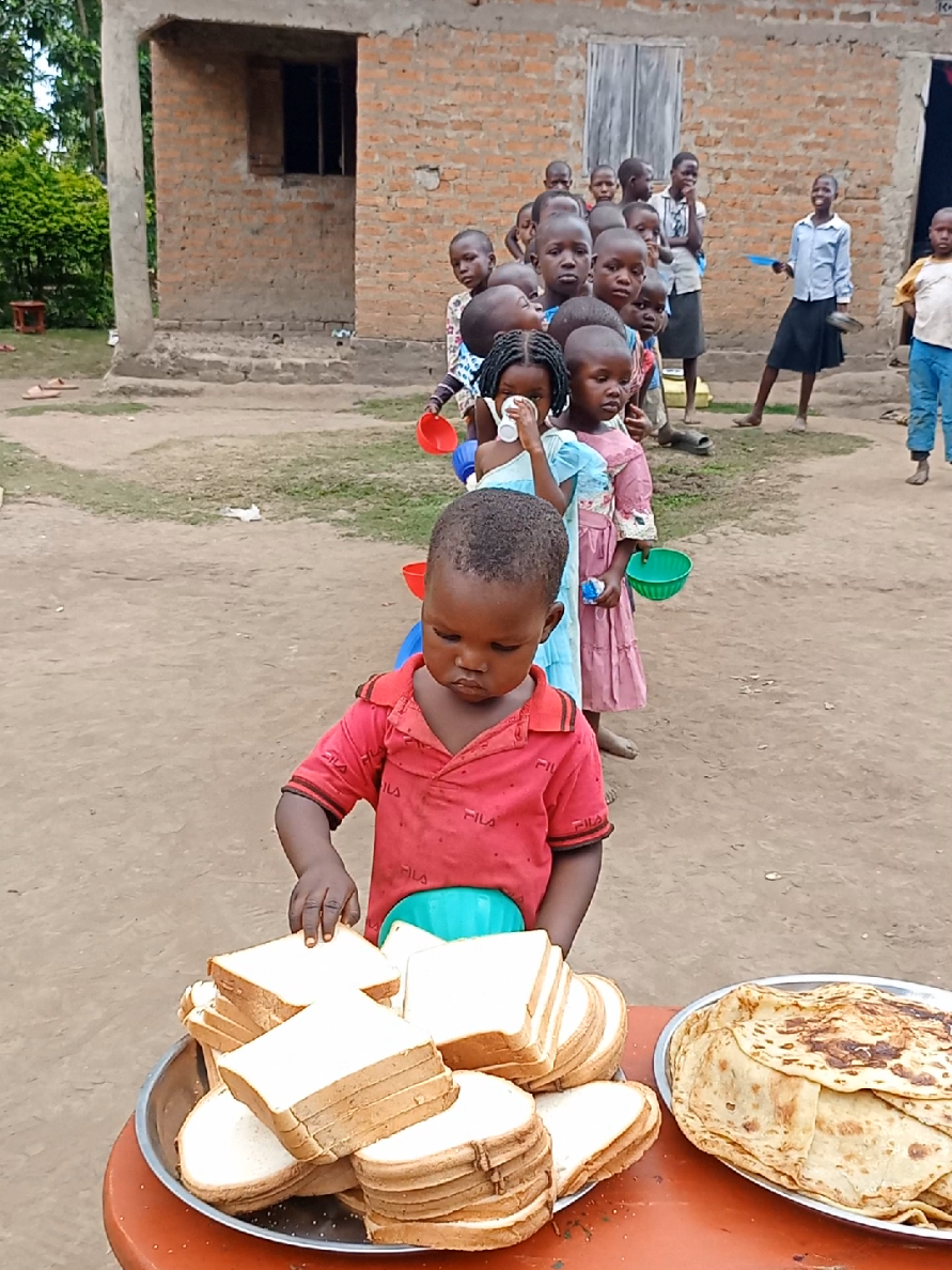 Every act of kindness counts. Let's unite to make a difference. Let's reach out to those who need it most.This is OUr world and it's our responsibility to make it a better place for everyone. Every donation counts. Every act of kindness matters. Together, we can do it. #fypシ゚ #foryoupage #fyppppppppppppppppppppppppppppppppppp #trending #food 