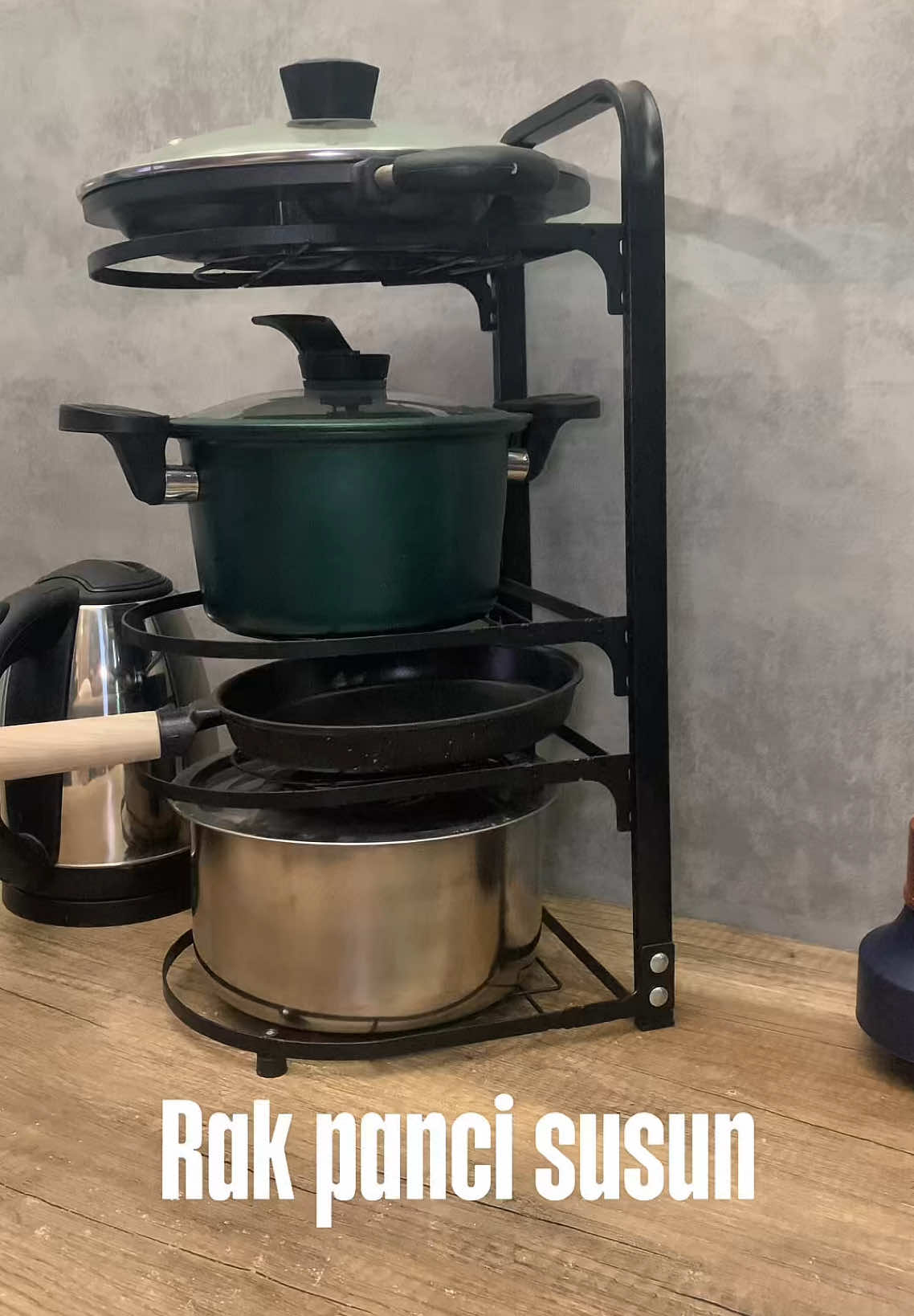 Rak panci susun Rak kolong dapur buat dapur lebih rapi hemat tempat dan lebih estetik #wibgajian #promoguncang1010 #rakpanci #rakpancisusun 