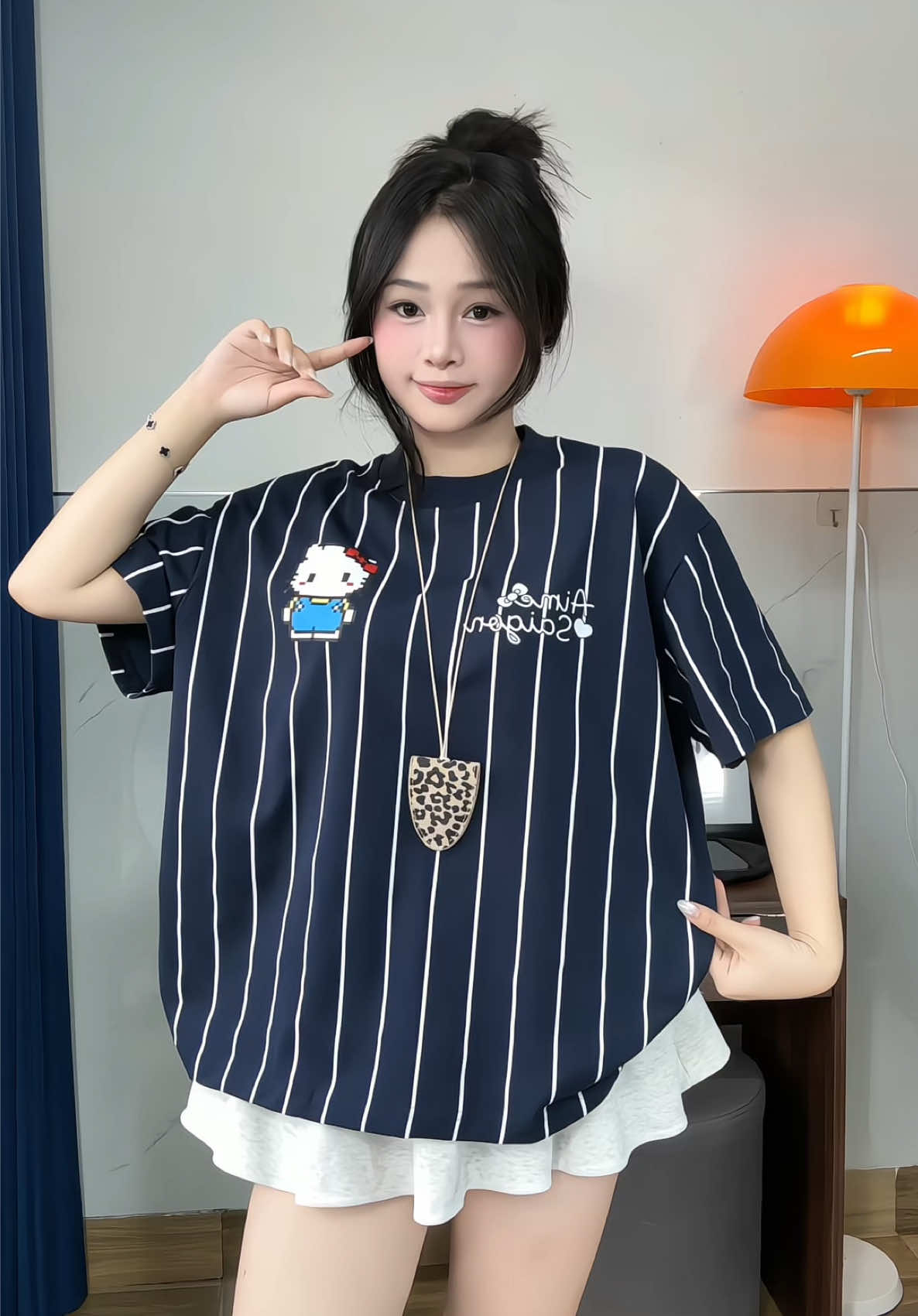 Áo thun sọc kitty fom boxy ver2 @AIMESAIGON.STUDIO #aimesaigon #aimé #aothunboxy #aokitty #xuhuong 