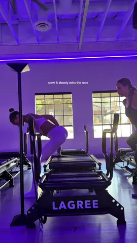 the slower the better 🐢  Set is @437  #fyp #lagree #workout #pilates 