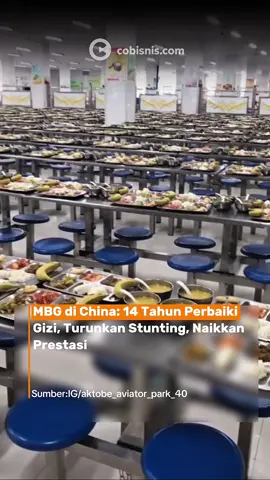 Program makan bergizi gratis di sekolah pedesaan China telah berjalan sejak 2011. Lebih dari 350 juta siswa sudah merasakan manfaatnya hingga 2021. Dampaknya nyata, mulai dari peningkatan tinggi dan berat badan, menurunnya kasus stunting, hingga prestasi akademik yang lebih baik. Bahkan, angka pendaftaran SMA juga naik signifikan, terutama di daerah miskin. Kunci keberhasilan program ini adalah konsistensi intervensi gizi yang terintegrasi dengan sistem pendidikan. Studi terbaru pun membuktikan, gizi baik berhubungan erat dengan peningkatan fungsi kognitif dan capaian belajar siswa. #China #MBG #Gizi #Pendidikan #AnakSehat    