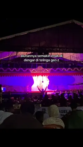 meskipun liat sampingnya penuh orang sesepuh🥹🩷 #wayangkulitjawa #jawapride #sigidariyanto #masukberanda 