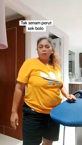 Mimpi manis dewi persik,musik dan lagunya pas buat senam perut, terima kasih,mbak Dewi 