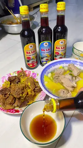 Y như nước mắm nhà nấu #nuocmam #nuocmamtruyenthong #nuocmambalat #xuhuong #kimlien☘️ 