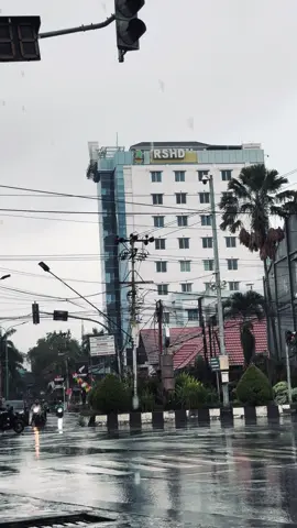 Samarinda+🌧️#fy #samarinda #vibes #hujan #kaltim 
