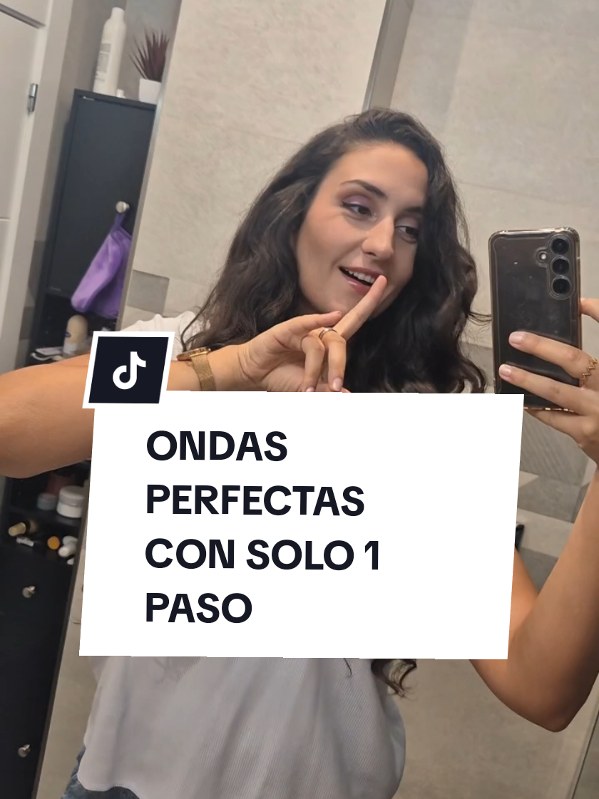 Ondas perfectas con solo 1 paso ✨️ Sencillo, fácil y totalmente gratis #belleza #BeautyTok #fyppppppppppppppppppppppp  #trucodebelleza #parati 