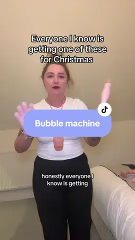Why did I have so much fun with this bubble machine? 🙈 #bubblemachine #bubbles #magicbubbles #kidstoys #giftsforkids 