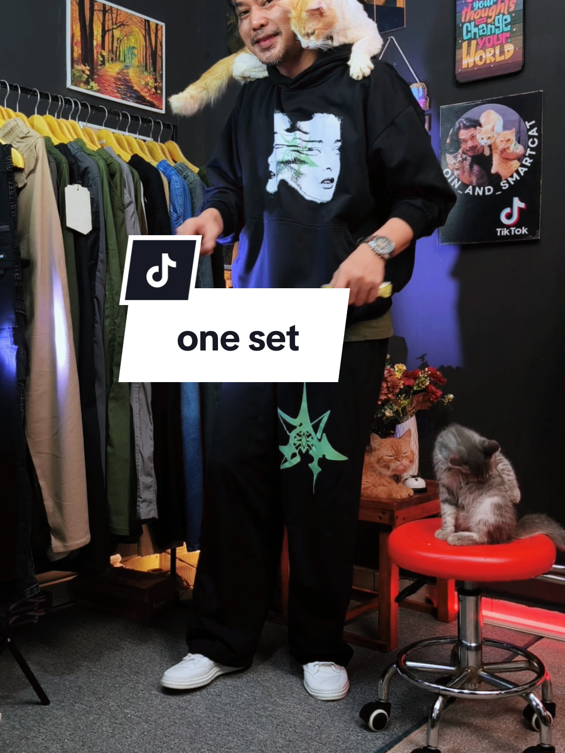 one set boxy & sweatpants strees #stelan  #OOTD #outfit #catlovers #oneset 