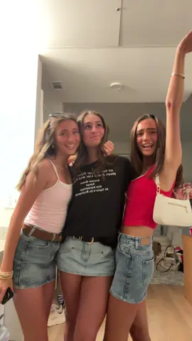 yayy thrift shop with my favs!! #thriftshop #axo #mixer #utk #outfitinspo 