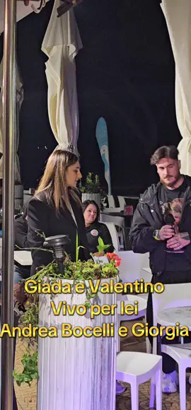 #sissykaraoke #torregrandeoristano🥰 #vivoperlei #andreabocelli #giorgia @giada_massoni @va.llentino 