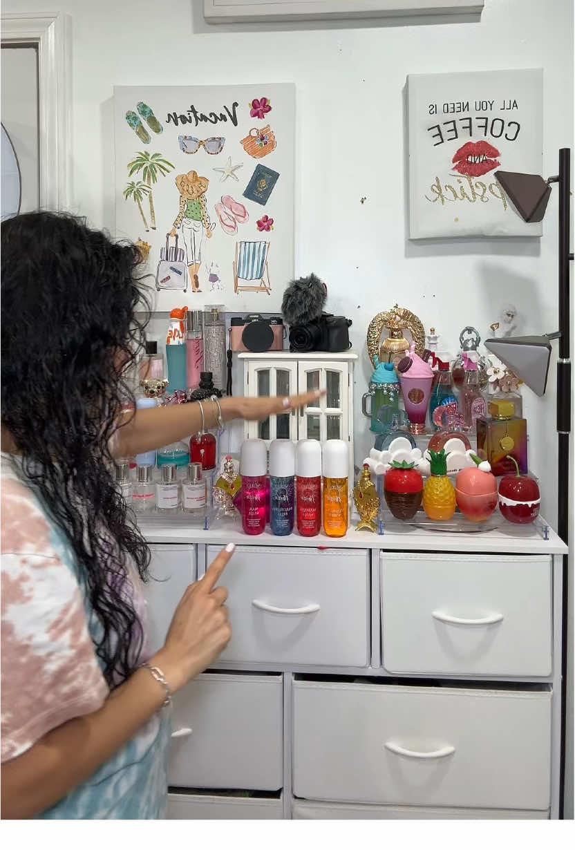 Respuesta a @Cookies by Sele CUÁL ES TU OLOR FAVORITO? DULCES🍭, FRESCOS🌊, CITRICOS🍊 AMADERADOS🪵#bodymist #perfume #hair #giftideas @HomeEZ 