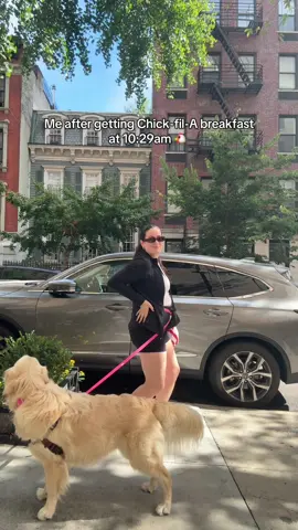 This is a very important meal, @Chick-fil-A when are you gonna have breakfast served all day??? Dafuq? Also I’m pretty sure someone was staring out of their window looking at me during this 😂😭 #chickfila #chickfilabreakfast #nyc #nuyorican #viral? 