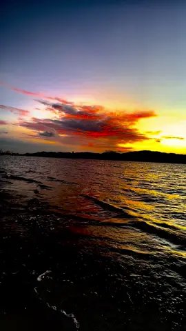 Subset beach🌅🌅🌴🌴💦 💦 #sunset🌅🌅view😍😍  #sunset🌅🌅beach🌴🌴  #sunset🌅🌅lover🦋🦋  #healing_through_nature🔥🦋🦋🔥  #fypシ゚viral🖤tiktok☆♡🦋myvideo🧡🧡🧡💛💛💛 
