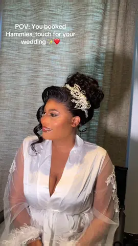 A very gorgeous bride ❤️❤️. . . . #makeupartistinhu #creatorsearchinsight #makeupartistinuk #bridalmakeup #fyp 