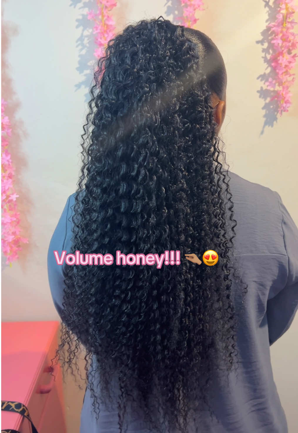 R350 || Including bundles 🌸 #eastlondonhairstylist #iphondohairstyle #curlyhairpiece #curlyponytails #volumecurls 