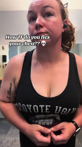 Always feel like I’m not doing this right 🤣 but fuck it right? #musclemommy #gymmom #gymwomen #GymTok #upperbodywomenworkout 