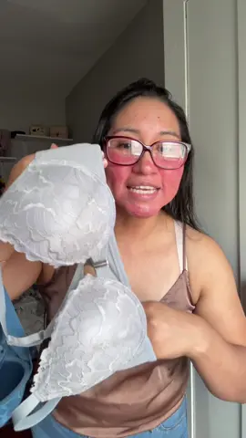 Estos lindos brasier se abrochan por la parte de adelante son muy cómodos      #LenceríaConEstilo#estiloqueresalta#ToqueDeEncaje#tiktokshop