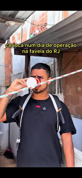 carioca num dia de operação na favela do RJ #laudodecria #riodejaneiro #favela 