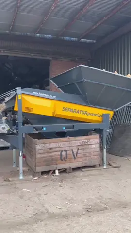 Firewood production in full swing #uniforest#firewood#yorkshire#fuelwood#tajfun#firewoodprocessor#balnelogs#winterishere 