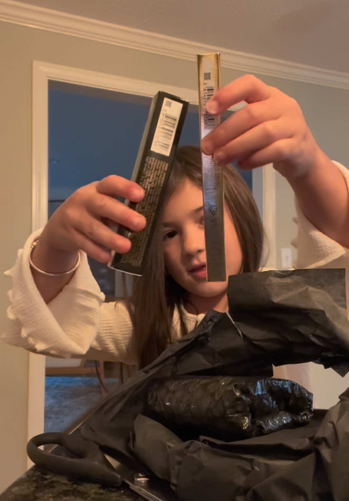 Part 2 of my niece & nephew opening my pr while I’m in Sweden! @YSL Beauty @Uwila Warrior #myuwila #yslbeautypartner #yslbeauty @JUST FAB #justfabpartner #justfab #livingabroad #americanlivinginsweden #creatorsearchinsights #unboxinghaul 