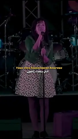 Indila tourner dans le vide #indila #indilatournerdanslevide #france #musique #traduction_musique 