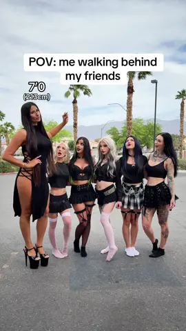 Me tall? Or they just smol?🥹 @Em @ohkaybunny 🐰 @Dessyy @Sine Maddy @Hylia Fawkes #heightdifference #tall #short #friends #funny 