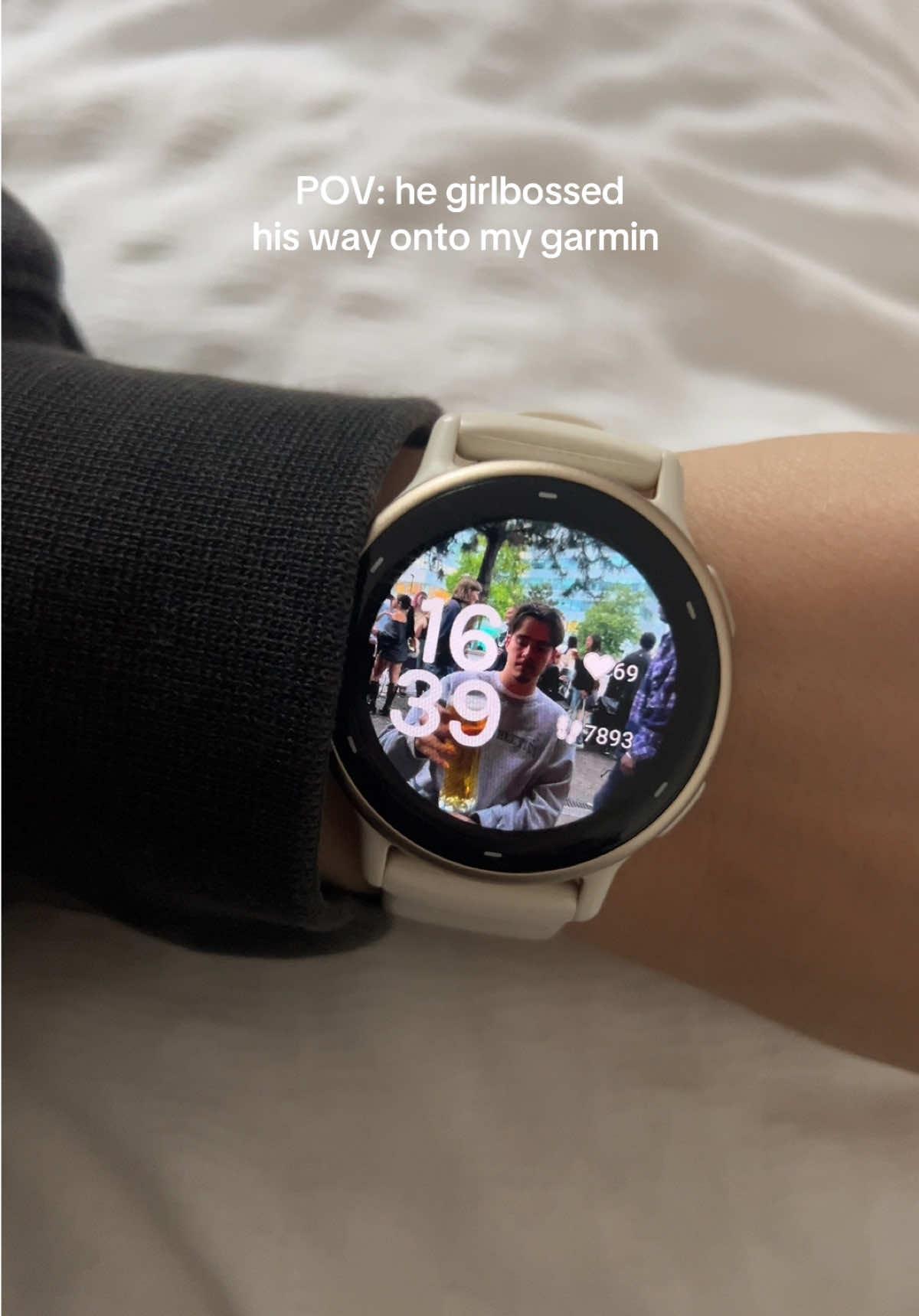 Why’s it so cute tho 🥹#garmin #Running #london #wfh #garminwatch 