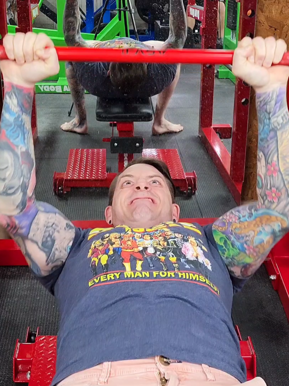 Threw five different exercise ingredients into today's triceps workout recipe. This one definitely baked them! Triceps Exercise 4 - Straight Bar Nose Breakers  #Triceps #Workout #Exercises