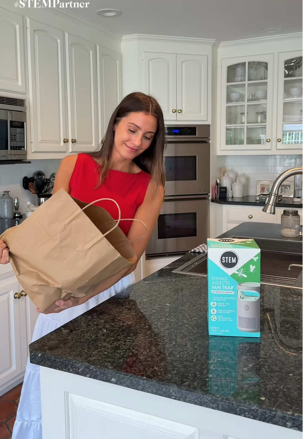 #STEMPartner An easy and affordable apple themed dinner party using @STEMforBugs !🍎  I made apple candle holders and cups for apple cider and apple crisp ice cream for my apple-themed dinner party😊 And stayed one step ahead by using my STEM Flying Insects Fan Trap Attracts & Trap to protect the apples from fruit flies. Best part - it’s easy to use, chemical insecticide-free, and quiet. Keep your kitchens pest free when prepping for dinner parties!  #appletheme #falldinnerparty #dinnerpartyideas #fruittheme   
