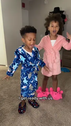 Hey guys get ready with Erica and Ericlee ❤️❤️