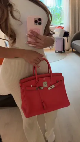 Never leave Paris without a Hermes bag ❤️ #fyp #hermesgame #birkin30togo #hermesrosejaipur 