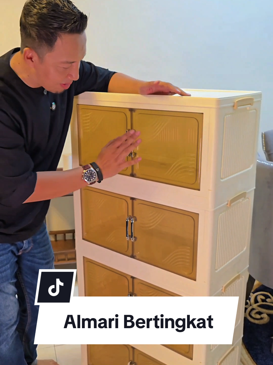 Jimat dan berkualiti. Kukuh dan boleh simpan pelbagai jenis barang. #almari #almarimurah #rakbertingkat 