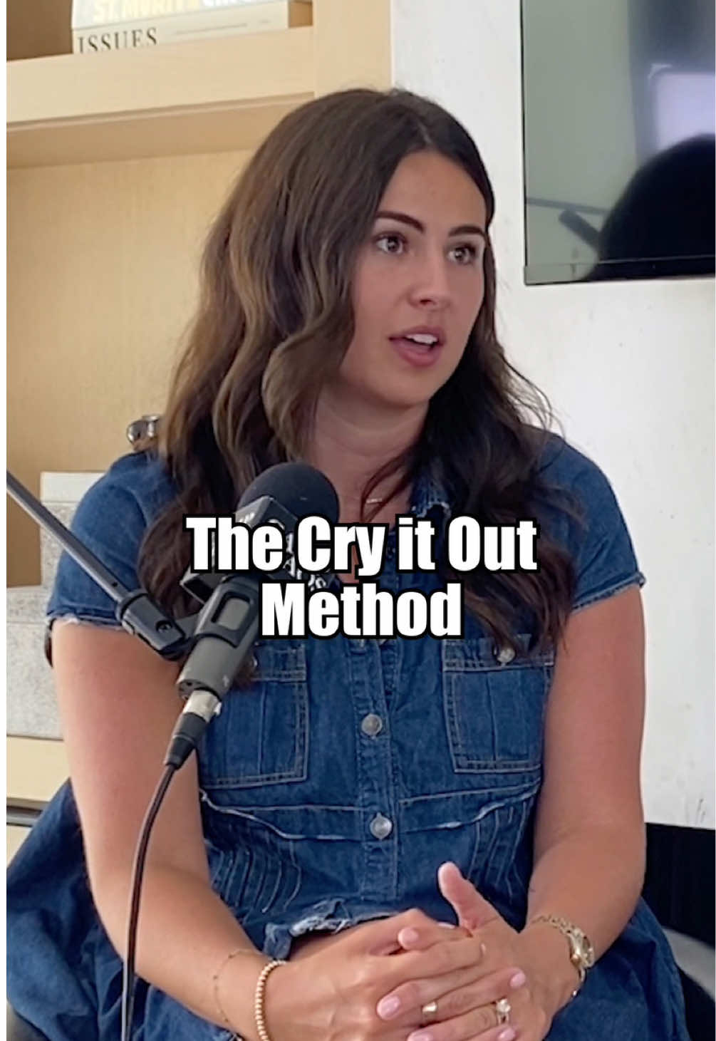 Is the cry-it-out method neglect? 🤔  This week on Pillow Talk, we get into some of the most polarizing parenting topics with @danielledz — and honestly, her perspective was so refreshing. From sleep training myths to navigating tough moments like the dreaded 4-month regression, she shares what really works and why every family’s journey looks different. 🌙✨ If you’ve ever second-guessed yourself as a mom (hi, all of us 🙋‍♀️), this episode will make you feel seen, supported, and a little more confident in your choices. 🎧 Listen now on all platforms and don’t forget to subscribe — it helps us so much! . . . #mompodcast #momsofinstagram #podcastclips #parentingpodcast #cryitout       