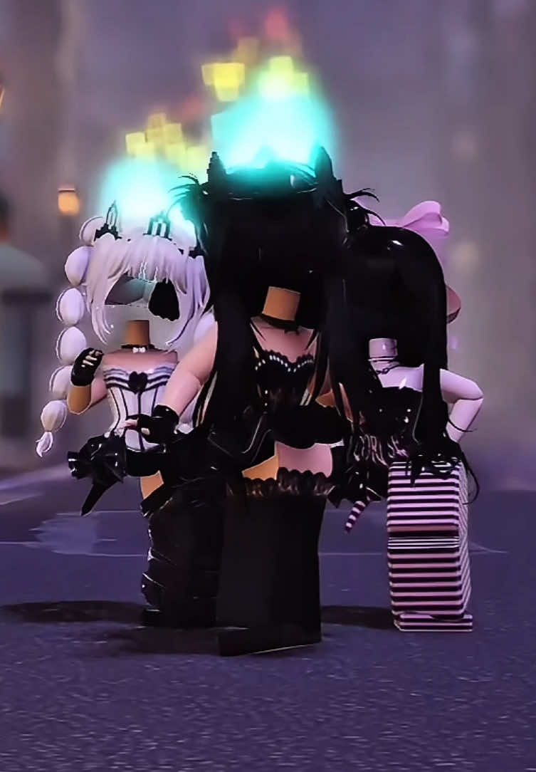 Representa 🔥 | Ib: Me | Collab: @i_Tori @mari愛 | Mapa: RH Dance Studio | Danças: 1- Brain Revolution Girl (0.9x), 2- Miku . . . . . #roblox #trend #robloxtrend #foryou #foryoupage 