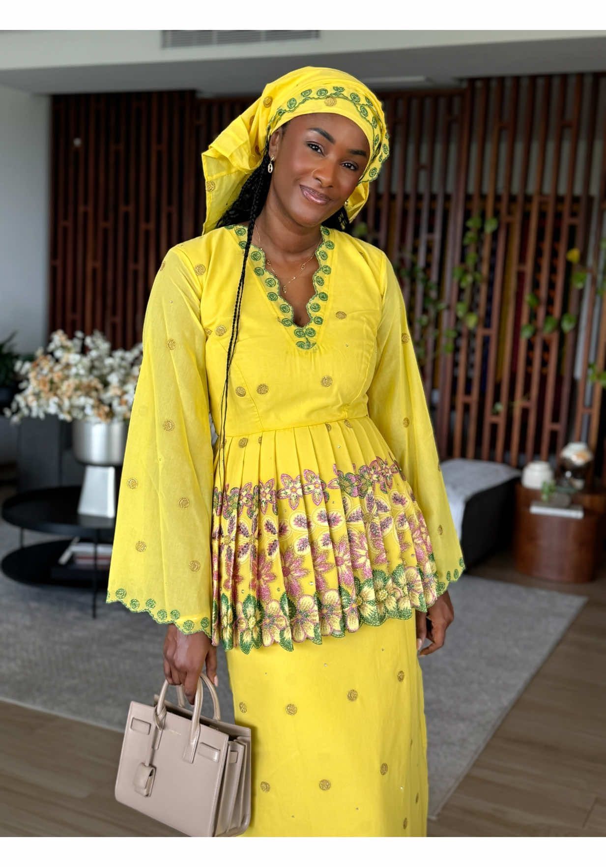💛💚🩷 . Pour les tissus et la couture c’est Mouna Seck sur Instagram  . #beauty #blackbeauty #viral #grateful 