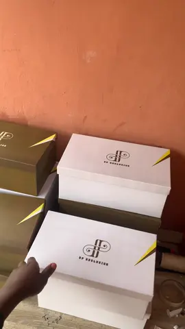 Big and small orders keep this business running  #tannyboxes #howtowrapgiftbox #howtomakegiftbox #shoebox #trendingbusinesssound 