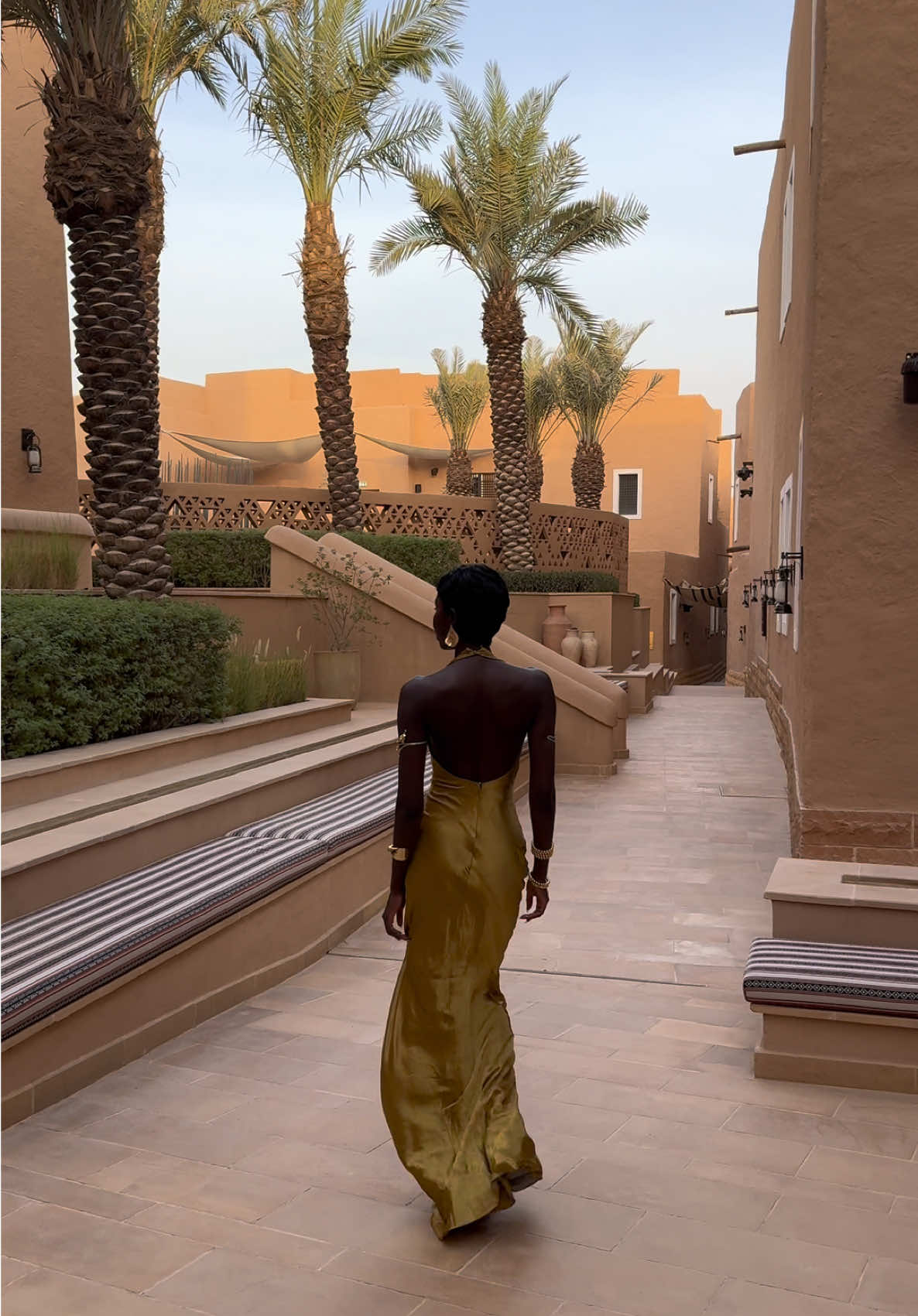 Habibi come to the desert 🌴⏳🏜️ #fy #ootdfashion #desert #fypviralシ 