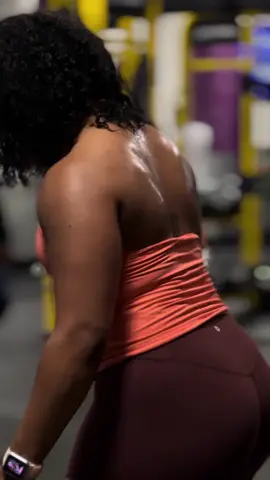 I love being strong 💪🏽🤎. #strongwoman #strong #GymTok #fentysuperbrandday #LanguageLearning 