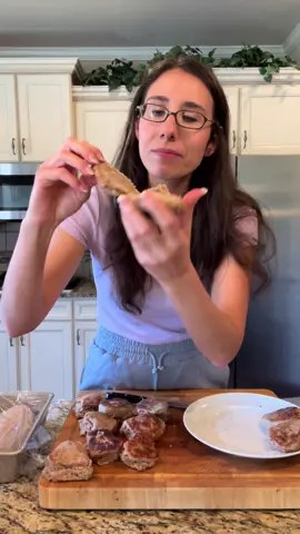 Full video up on my YouTube channel and blog post on my website all about what is spelt flower. It’s nutritional benefits and differences from wheat. Links are in my bio. 🌾 #healthyeating #speltflour #healthyfood #nutritiontips #nutrientdense 