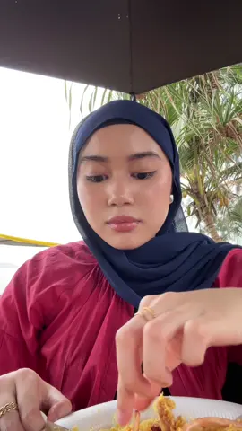 Randomly pergi kedai celup tepung, and it turned out so good. Tak payah queue pun!